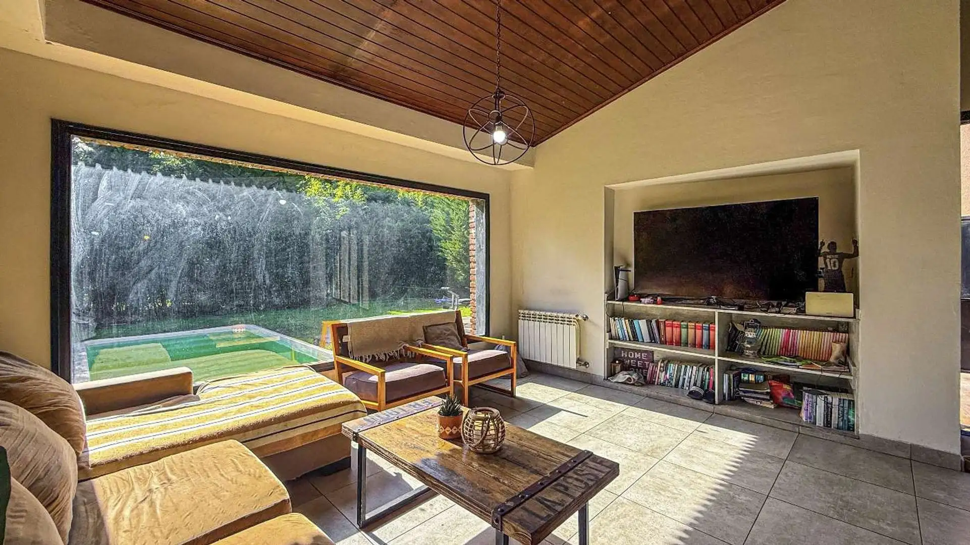 VENTA CASA MODERNA 4 AMB EN BARRIO ARENAS DEL SUR
