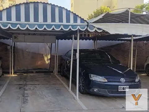 Cochera en venta - 13Mts2 - Morón