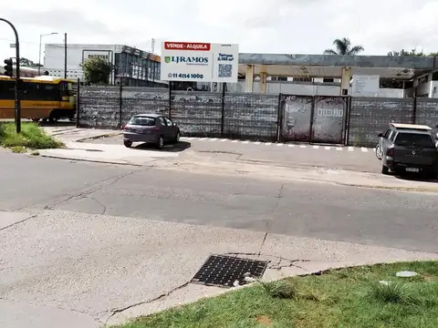 Av Balbin  al 2300 esq. Gaspar Campos
