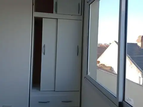 Av General San Martin 1900, Piso 2