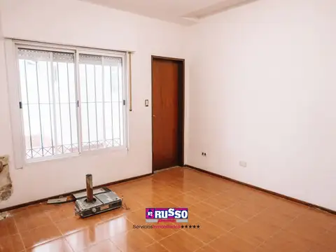 Venta casa 4 ambientes en Ramos Mejia