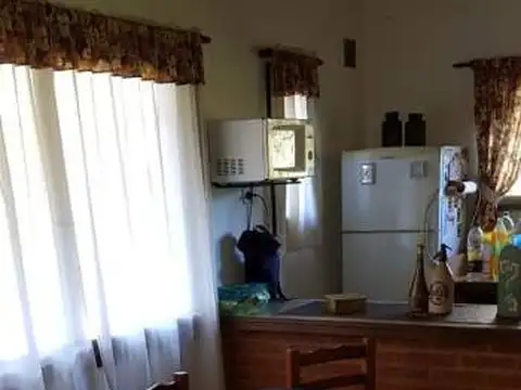Casa 3 ambientes con 2 baños