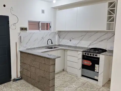 VENTA PH 2 AMB PATIO Y COCHERA CIUDADELA SUR RIVAD
