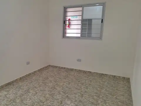 Depto Tipo Casa 2 ambientes con 1 baño