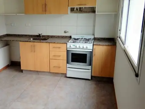 San Juan 4400, Piso 1°