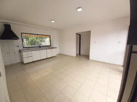 Departamento 3 ambientes con balcón - Villa Ballester