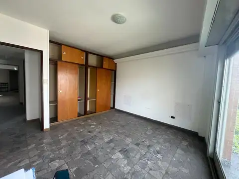 7 AMBIENTES-EXC UBICACIÓN-SUPER LUMINOSO-ESPACIOSO