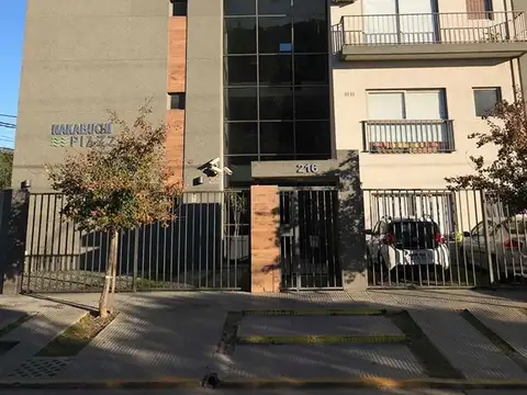 VENTA DEPTO 2 AMB Y COCHERA MERLO NORTE