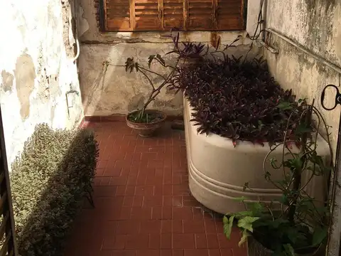 Depto Tipo Casa en Venta 70 años