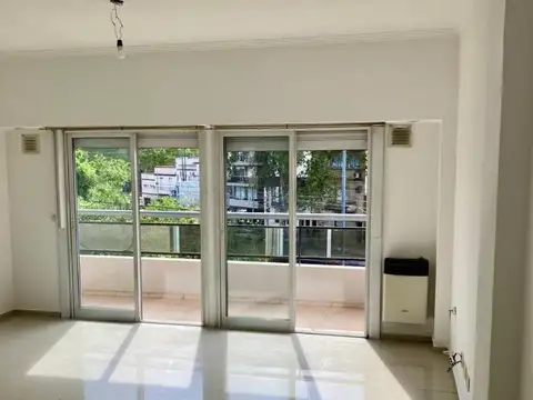 Departamento en Venta en Villa del Parque, USD 165.000