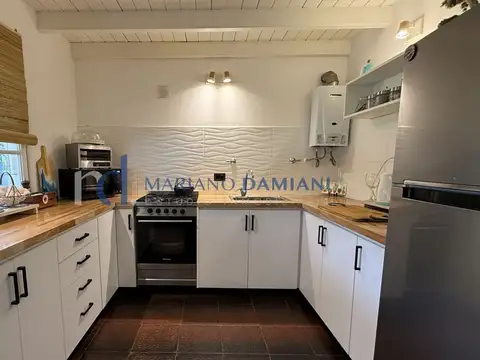 Venta de Casa 2 Dormitorios con Pileta en Valeria del Mar