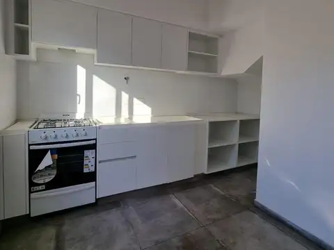 Dúplex de tres ambientes - Castelar sur