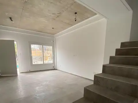 Casa en Venta en Castelar, USD 120.000