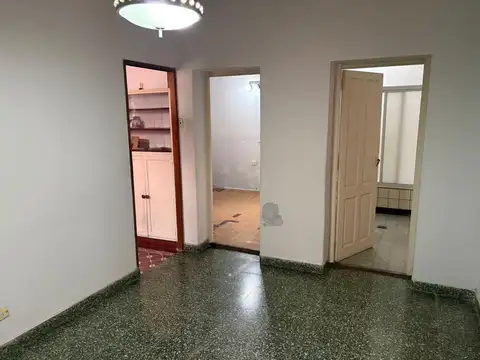 Depto Tipo Casa en Venta 60 años