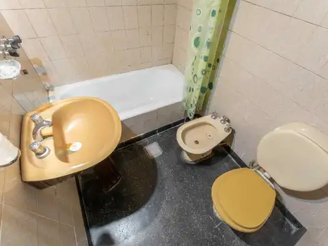 Depto Tipo Casa 4 ambientes con 1 baño