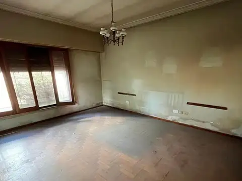 Casa en Venta en Rafael Calzada, USD 210.000