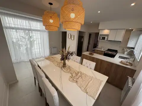 Depto Tipo Casa en Venta de 4 ambientes