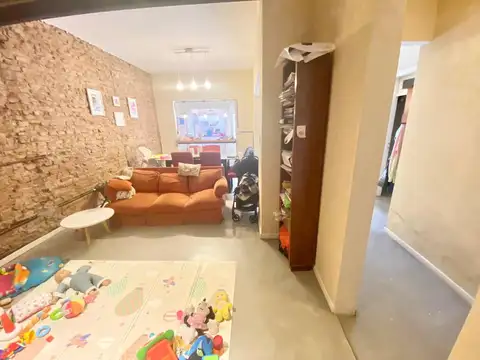 Casa en Venta en Castelar Sur, USD 210.000