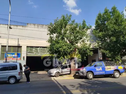 Alquiler de Local 520M²  en Ramos Mejia Excelente Ubicación