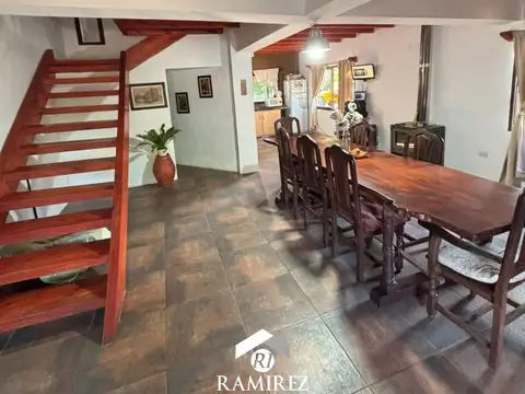CASA EN VENTA – VILLA DEL DIQUE (ZONA CÉNTRICA)