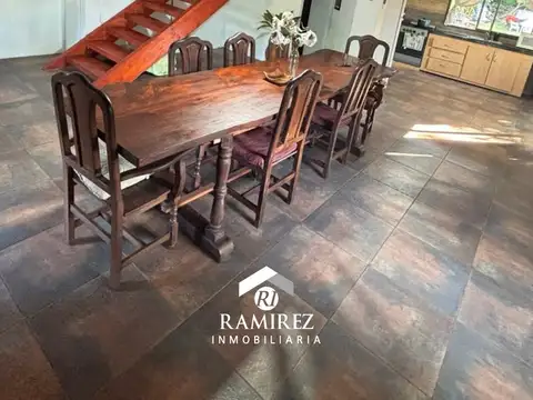 CASA EN VENTA – VILLA DEL DIQUE (ZONA CÉNTRICA)