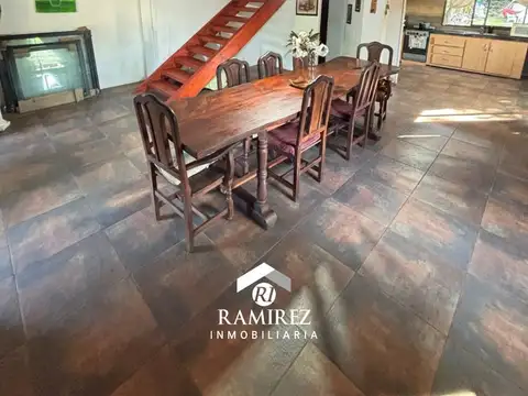 CASA EN VENTA – VILLA DEL DIQUE (ZONA CÉNTRICA)