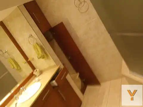 Casa en Venta con 5 cocheras
