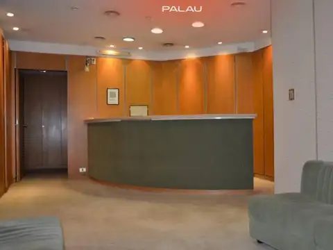 Oficina 11 ambientes con 7 baños