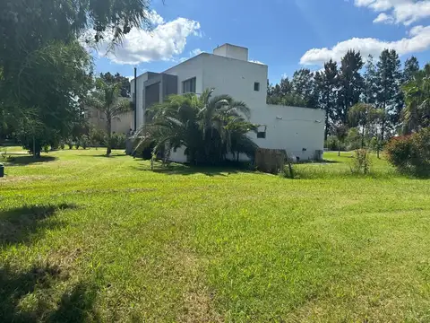 Terreno en Venta 1.000  mts Frente