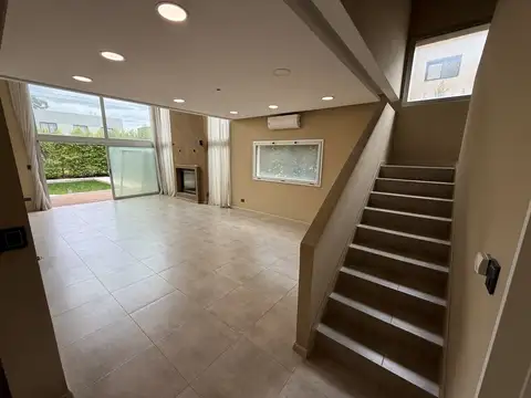 Casa en Venta en Otros barrios de Nordelta, USD 440.000