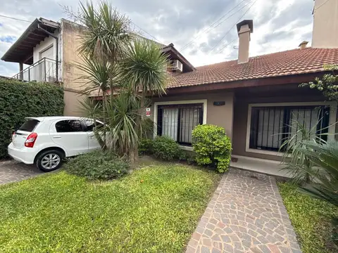 Casa 4 ambientes en Pacheco roxima ruta 197