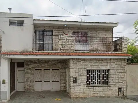 VENTA DE CASA C/DPTO EN PLANTA ALTA SDE