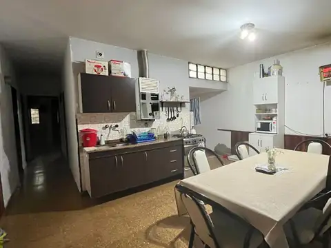 VENTA CASA 3 DORMITORIOS EN GUEMES