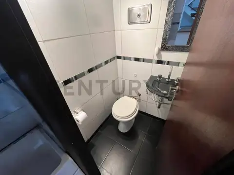 VENTA PH 3 AMBIENTES EN CASTELAR CON COCHERA