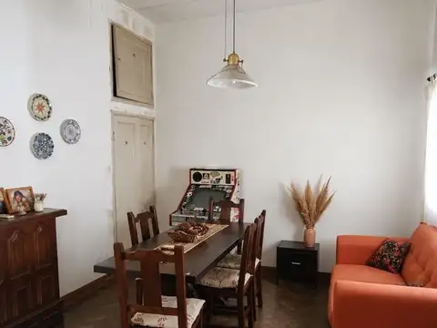 Depto Tipo Casa en Venta en Abasto, USD 83.000