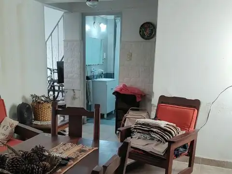 Depto Tipo Casa en Venta en Abasto, USD 83.000