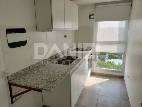 24 de Octubre 600, Piso 8