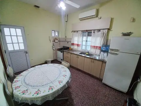 Casa en Venta en Rafael Calzada, USD 88.000