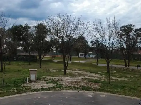 AZURRA LOTE en OPORTUNIDAD orientación N.O