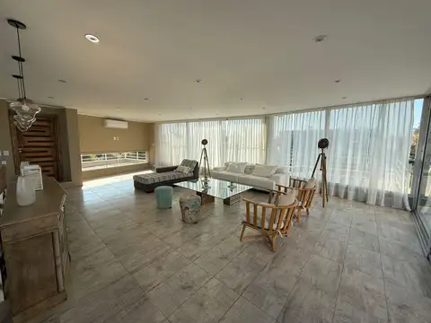 Casa en Venta en Haras Santa Maria, USD 465.000