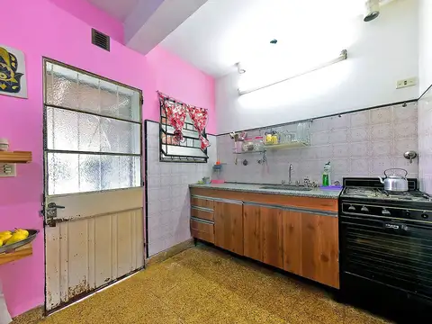 Casa 4 ambientes con 1 baño