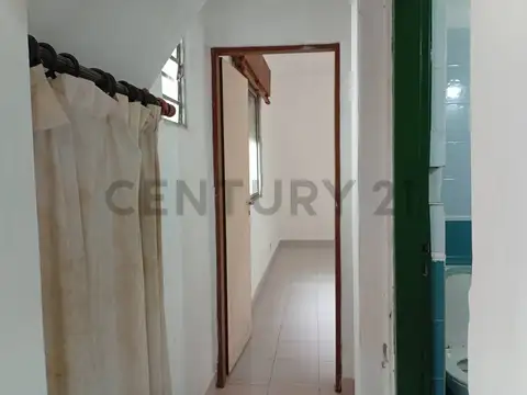 Casa en Venta con 4 cocheras