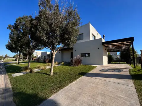 Casa en Alquiler 3 años