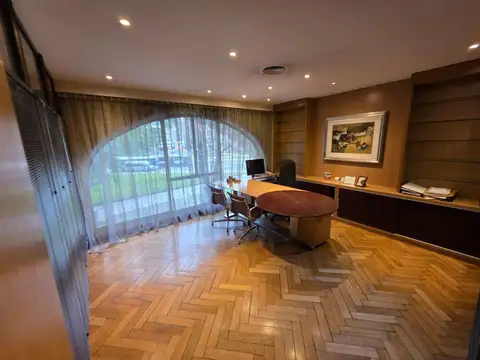 Oficina en alquiler Amoblado con 2 cocheras en Congreso