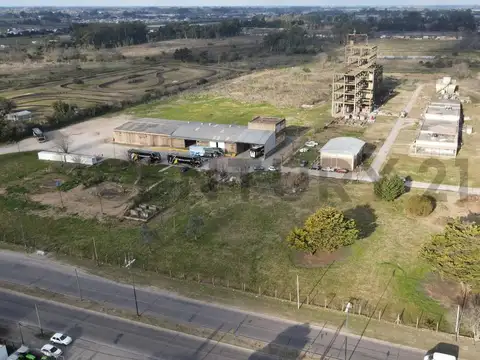 LOTE GALPON INDUSTRIAL EN ALQUILER EN LA PLATA