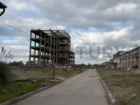 LOTE GALPON INDUSTRIAL EN ALQUILER EN LA PLATA