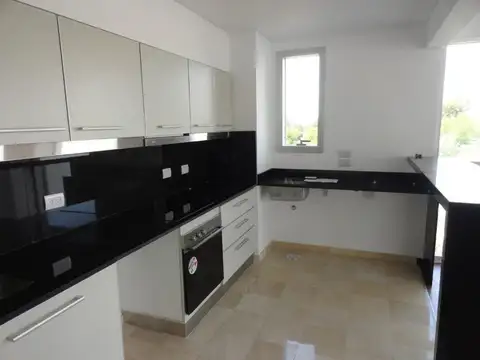 Oficina 3 ambientes con 2 baños