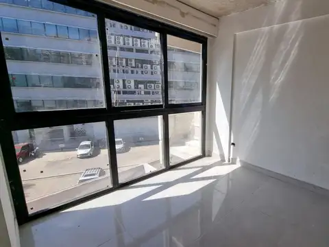 Juan Carlos Cruz 1800, Piso 3°