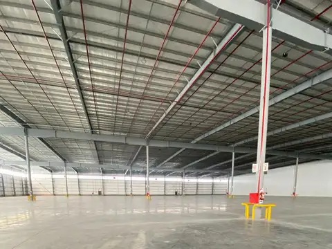 Nave Industrial de 12.160 m2 en predio cerrado, Pacheco.