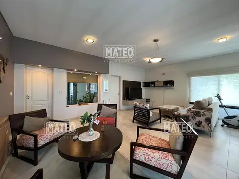 Casa 4 ambientes con 3 baños